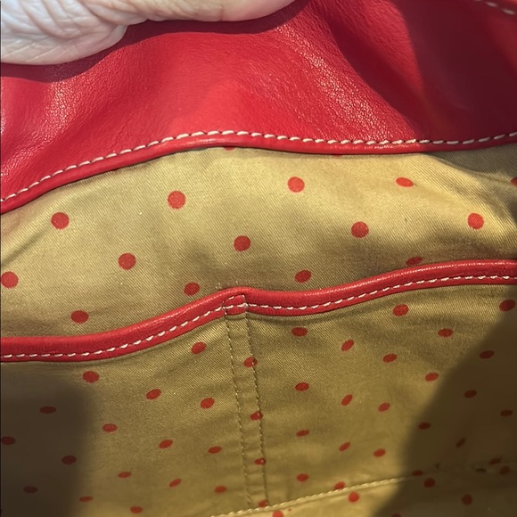 Kate Spade Red Leather Shoulder Bag with Textured Finish and Gold Accents - Picture 8 of 13